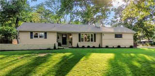 8100 Dearborn Drive, Prairie Village, KS 66208