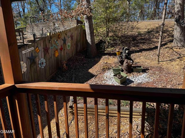 656 Forest Drive, Pigeon Forge, TN 37863