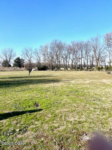 14146 Kafir Road, Carthage, MO 64836