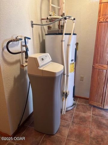 14146 Kafir Road, Carthage, MO 64836