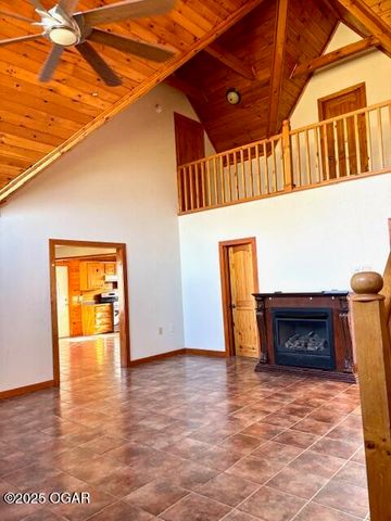 14146 Kafir Road, Carthage, MO 64836