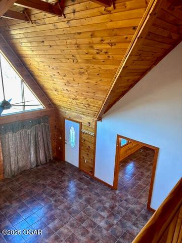 14146 Kafir Road, Carthage, MO 64836