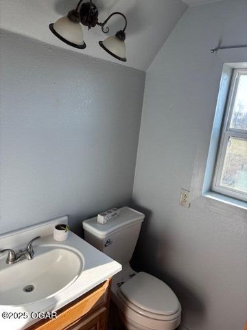 14146 Kafir Road, Carthage, MO 64836