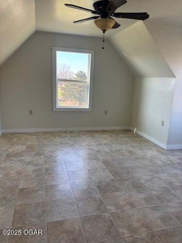 14146 Kafir Road, Carthage, MO 64836