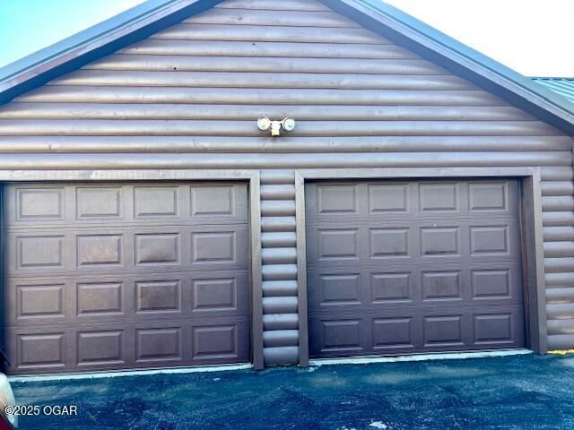 14146 Kafir Road, Carthage, MO 64836