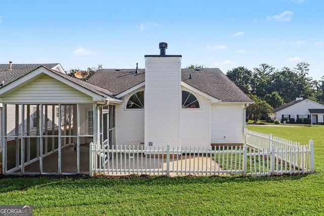 37 Greentree Drive, Newnan, GA 30265