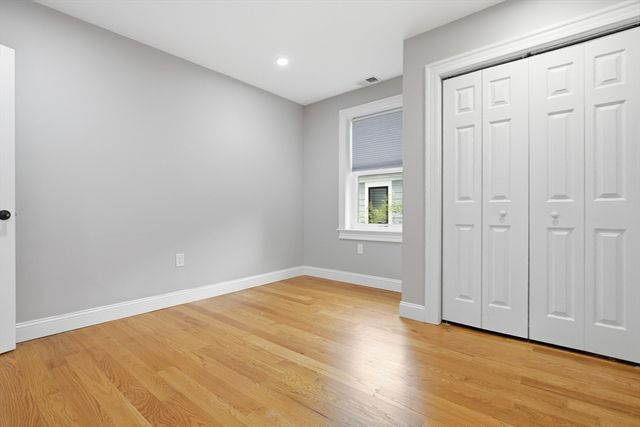 28 Beecher Pl B, Newton, MA 02459