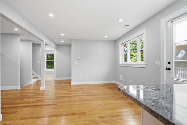 28 Beecher Pl B, Newton, MA 02459