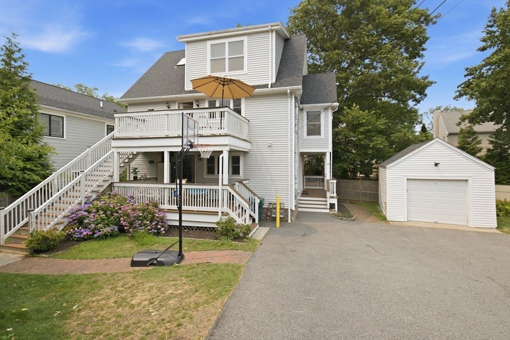 28 Beecher Pl B, Newton, MA 02459
