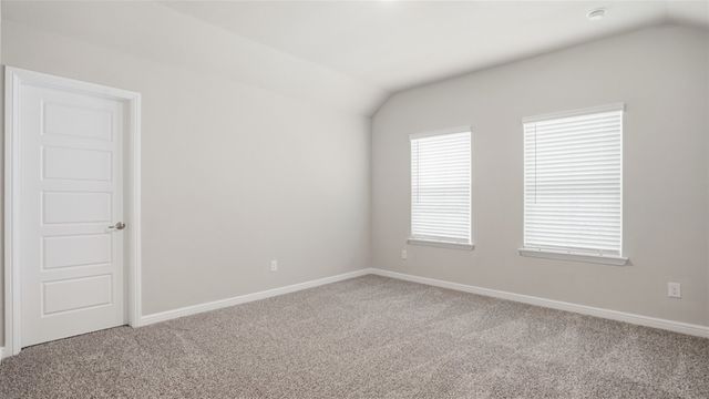 4915 SIMMENTAL Drive, Arlington, TX 76001
