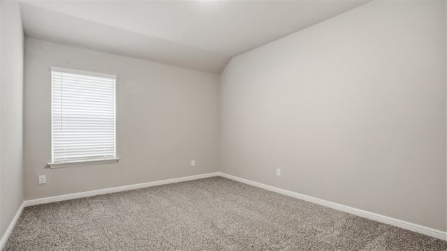 4915 SIMMENTAL Drive, Arlington, TX 76001