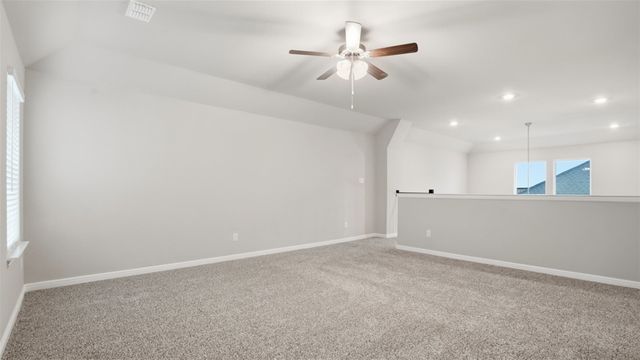 4915 SIMMENTAL Drive, Arlington, TX 76001