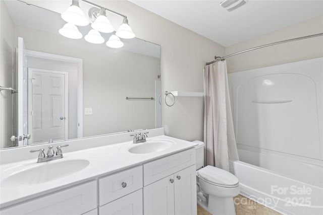 120 Waterlynn Club Drive, Mooresville, NC 28117