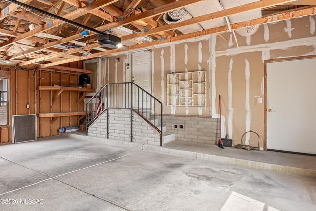 1961 S Tilting T Place, Tucson, AZ 85713