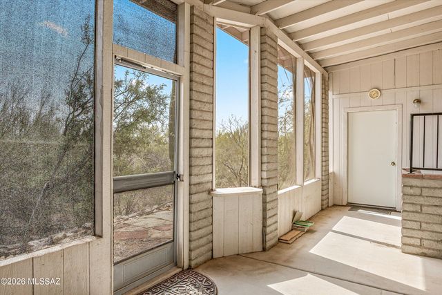 1961 S Tilting T Place, Tucson, AZ 85713