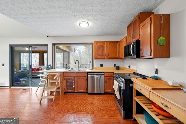 300 Fairview Court, Jasper, GA 30143