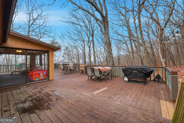 300 Fairview Court, Jasper, GA 30143