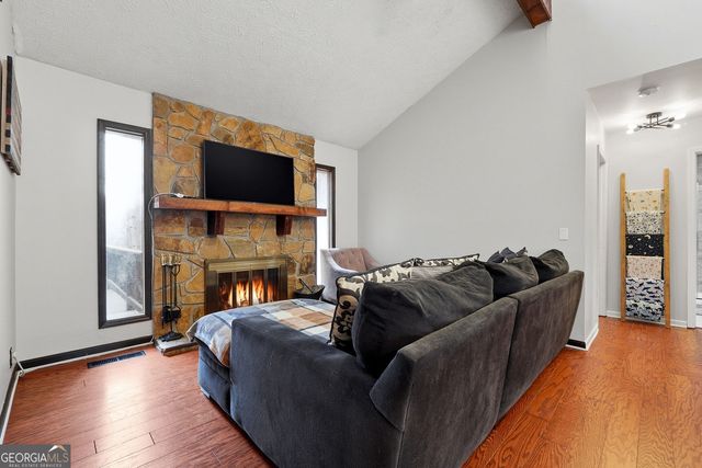 300 Fairview Court, Jasper, GA 30143