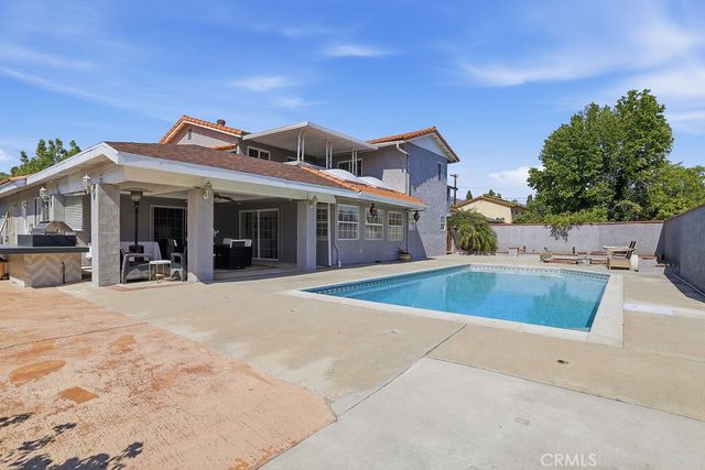 742 Sycamore Avenue, Glendora, CA 91741