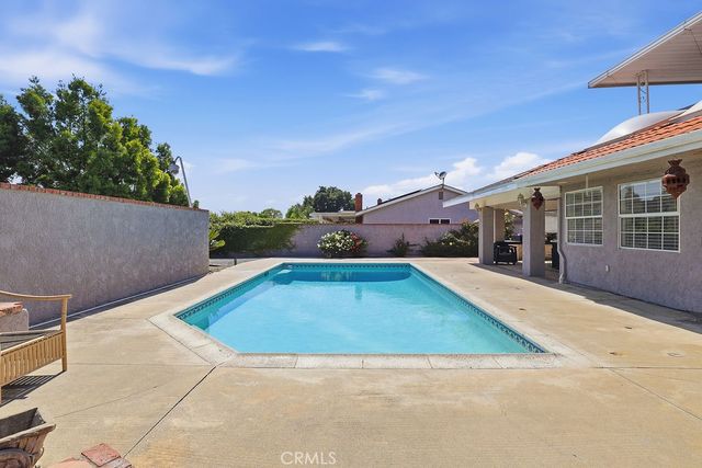 742 Sycamore Avenue, Glendora, CA 91741