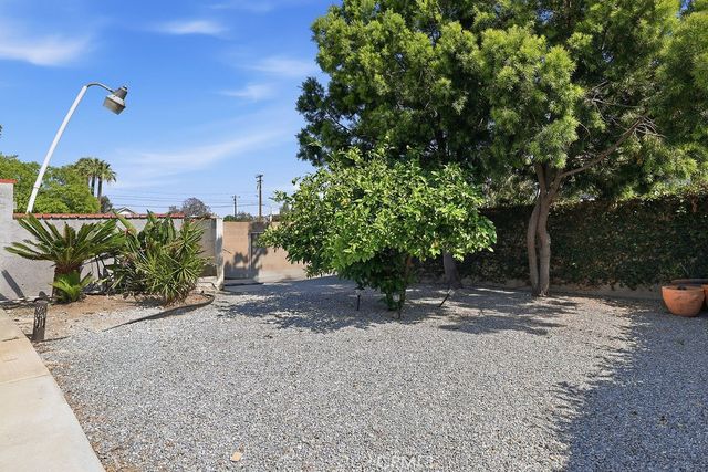 742 Sycamore Avenue, Glendora, CA 91741