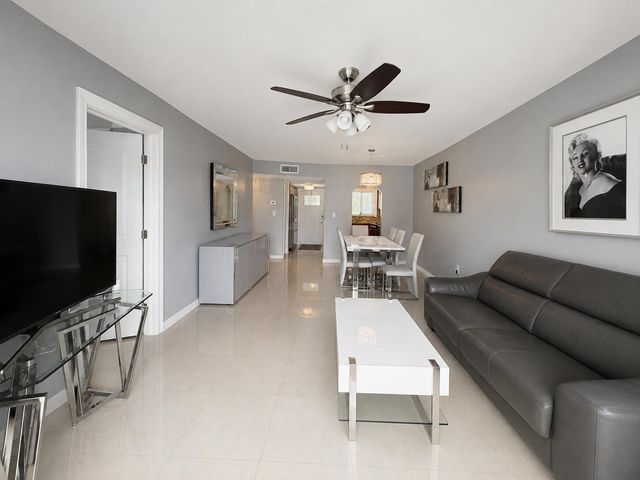 2951 E SUNRISE LAKES 312, Sunrise, FL 33322