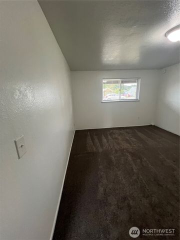 16421644 120th Street S, Tacoma, WA 98444