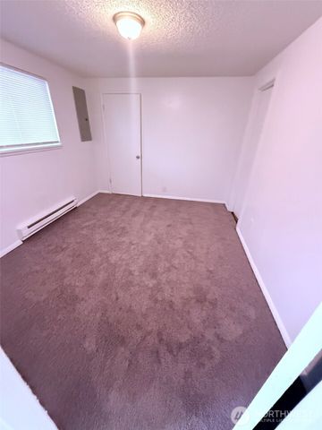 16421644 120th Street S, Tacoma, WA 98444