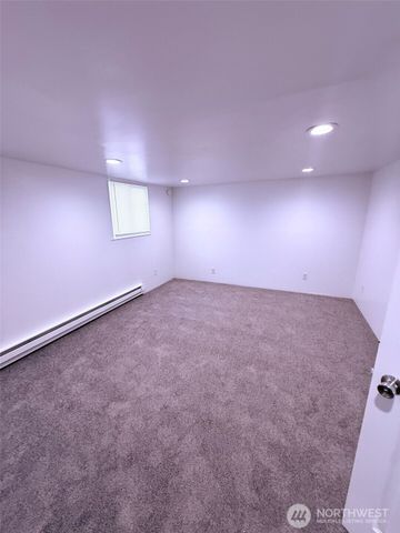 16421644 120th Street S, Tacoma, WA 98444