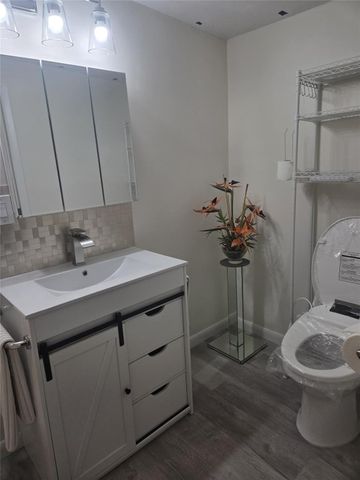 2321 SW 87th Terrace, Davie, FL 33324