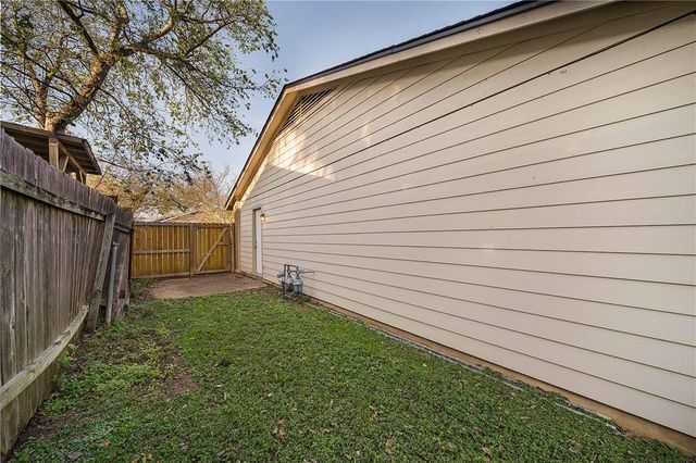 1944 Nicole CIR A, Round Rock, TX 78664