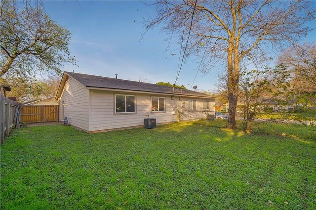 1944 Nicole CIR A, Round Rock, TX 78664