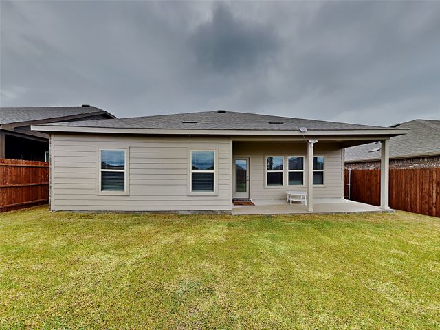 713 Glover Drive, Aubrey, TX 76227