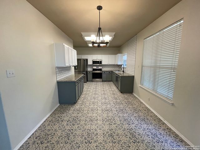 12427 cotton crk, San Antonio, TX 78253