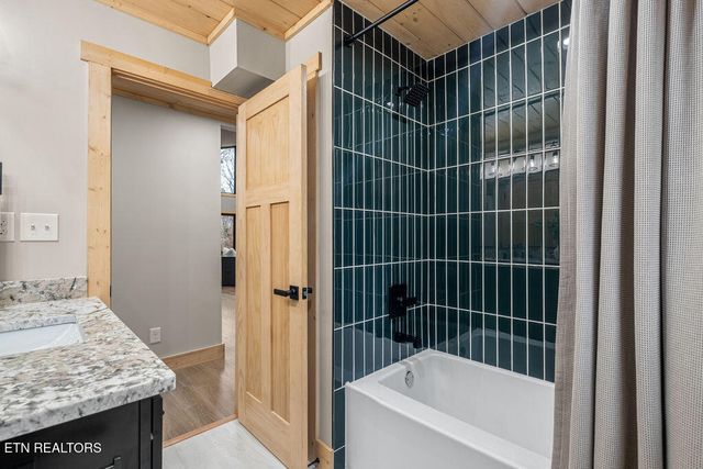 3157 Wears Drive, Sevierville, TN 37862