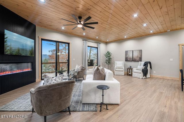 3157 Wears Drive, Sevierville, TN 37862