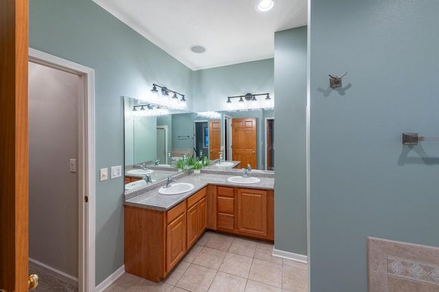 8442 E Ridge DRIVE, Pleasant Prairie, WI 53158