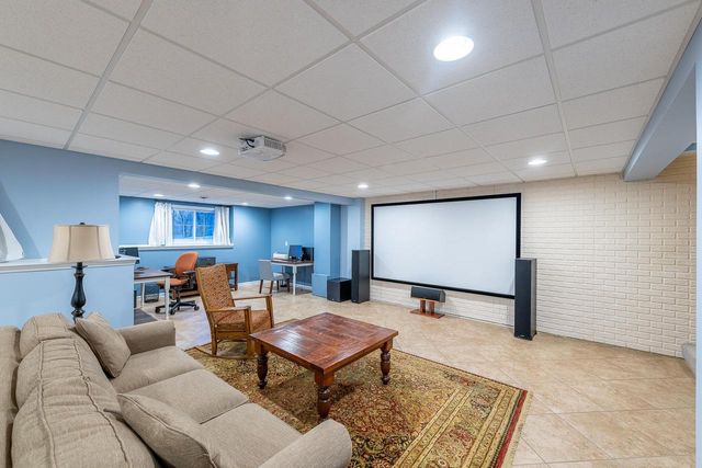 8442 E Ridge DRIVE, Pleasant Prairie, WI 53158