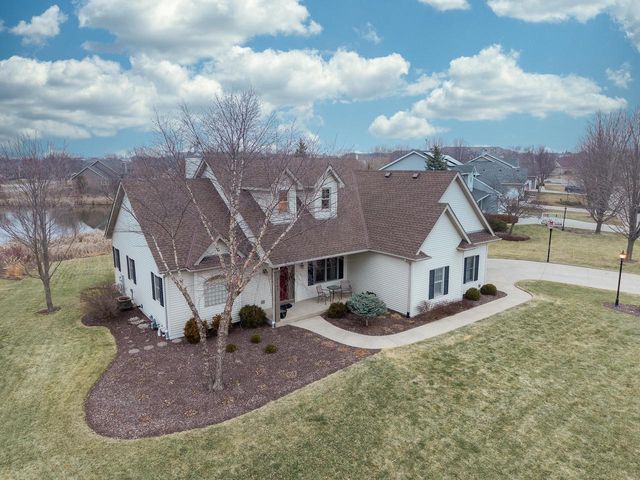 8442 E Ridge DRIVE, Pleasant Prairie, WI 53158