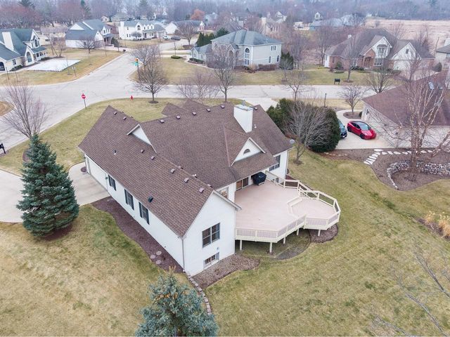 8442 E Ridge DRIVE, Pleasant Prairie, WI 53158