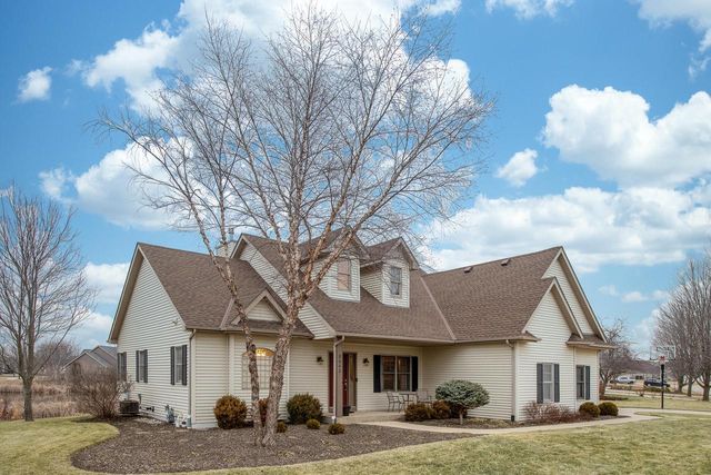 8442 E Ridge DRIVE, Pleasant Prairie, WI 53158