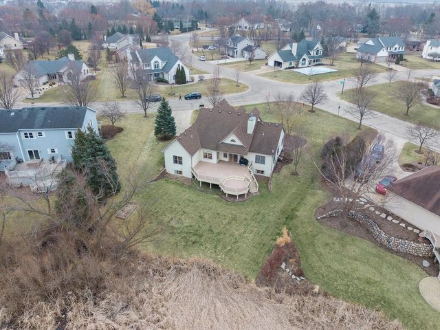 8442 E Ridge DRIVE, Pleasant Prairie, WI 53158