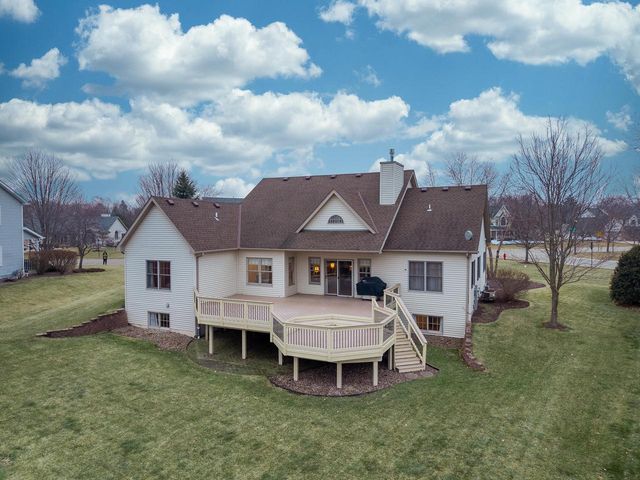 8442 E Ridge DRIVE, Pleasant Prairie, WI 53158