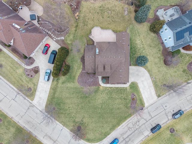 8442 E Ridge DRIVE, Pleasant Prairie, WI 53158