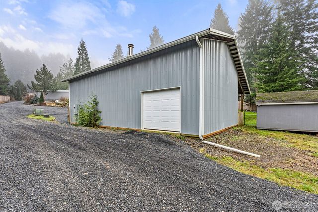 3115 & 3119 Zenkner Valley Road SW, Centralia, WA 98531