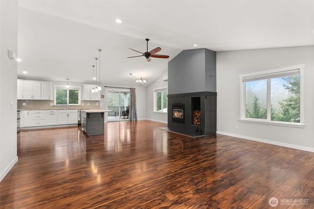 3115 & 3119 Zenkner Valley Road SW, Centralia, WA 98531