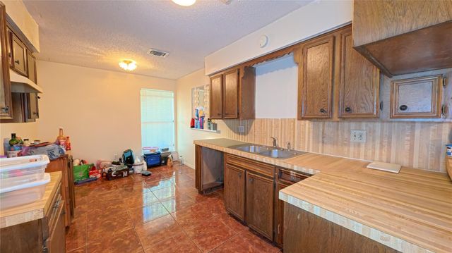 2003 Deerhurst Lane, Houston, TX 77088