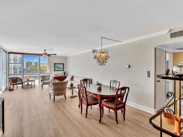 3675 N Country Club Dr 409, Aventura, FL 33180