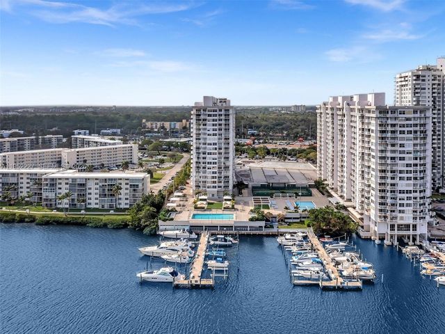 3675 N Country Club Dr 409, Aventura, FL 33180