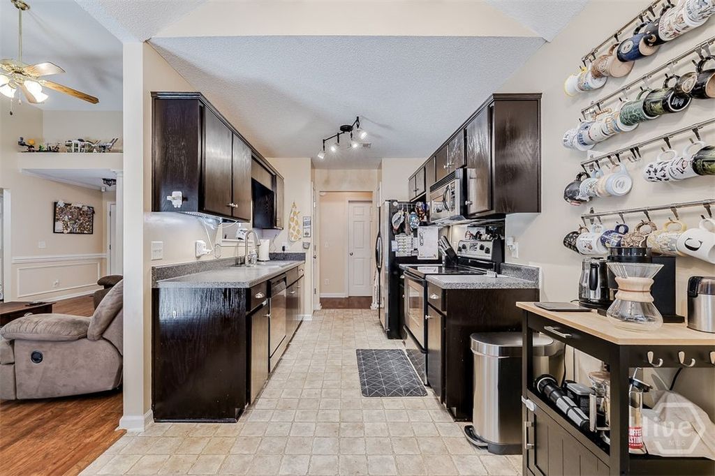 Image 12 of property listing at 134 Brianna Circle, Savannah, GA 31419